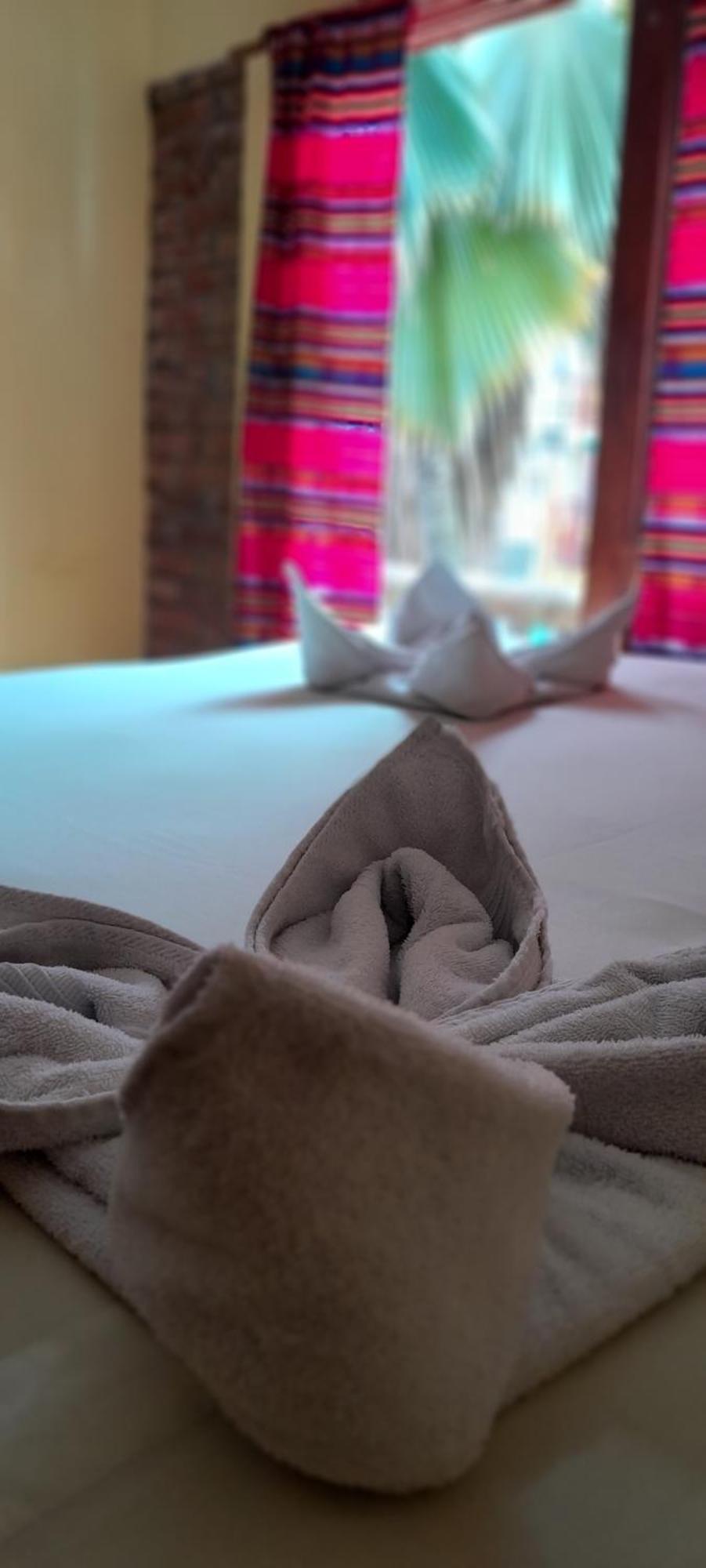 Hotel Boutique Hurvinek Montañita Eksteriør bilde