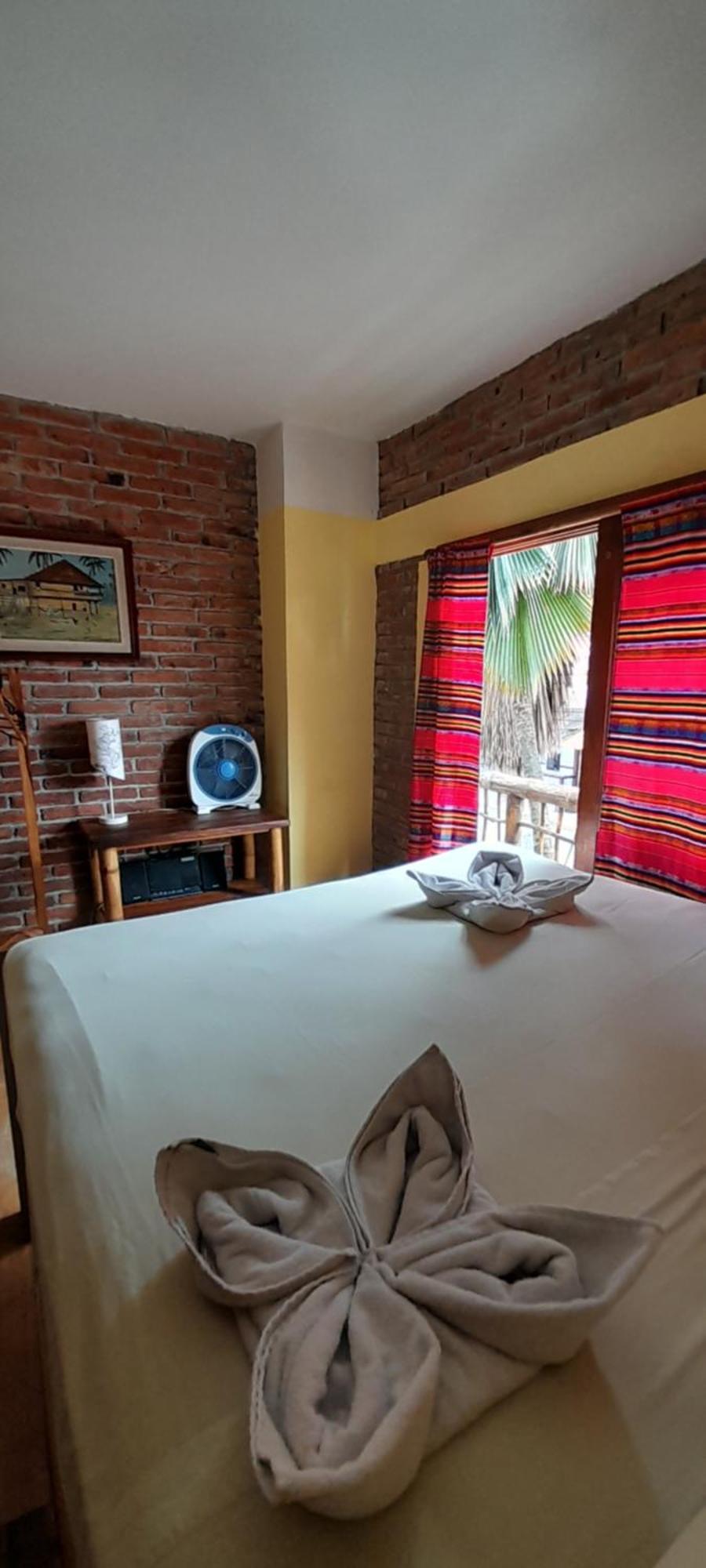 Hotel Boutique Hurvinek Montañita Eksteriør bilde