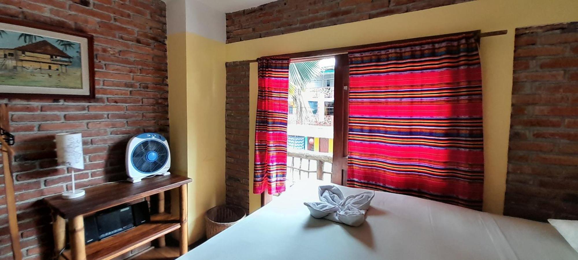 Hotel Boutique Hurvinek Montañita Eksteriør bilde